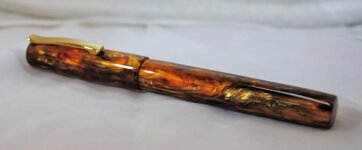 2012 4 3 Old Gold Double CE Pen 003.jpg