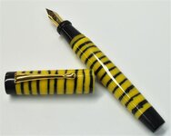 Custom Yellow-Black Bulb Filler 011 (Small).JPG