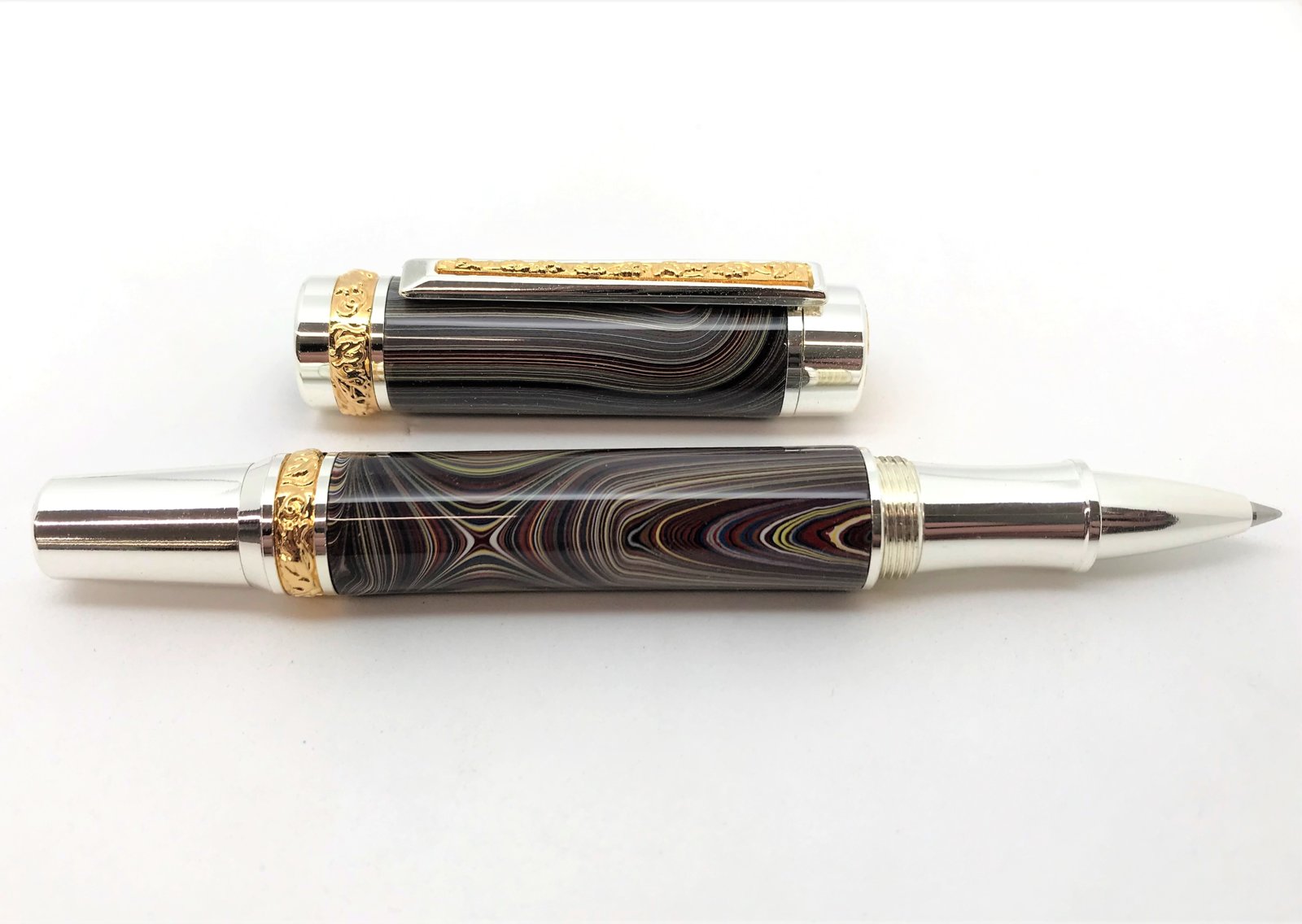 #02030 - Corvette Agate - Canadiana Rollerball - Gold - 03.jpg