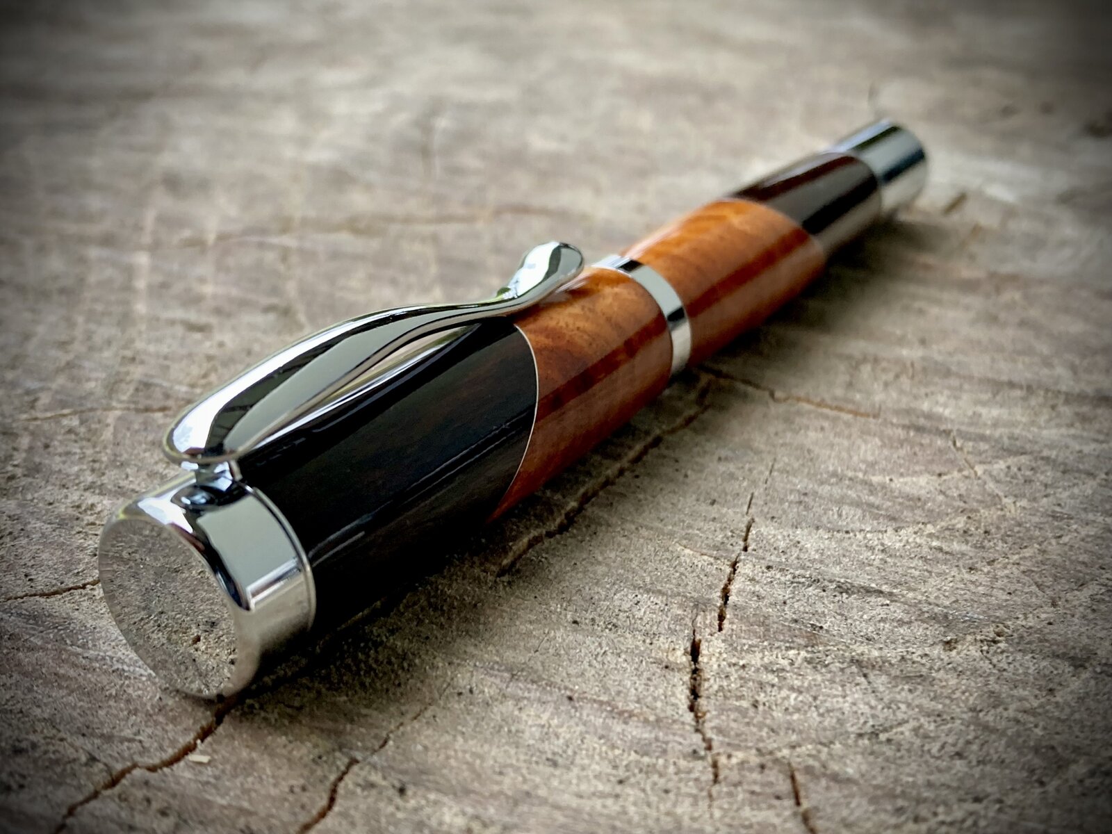#0483 - Amboyna Cocobolo Fountain Pen 2023-12-26 002 (1920x1440).jpg