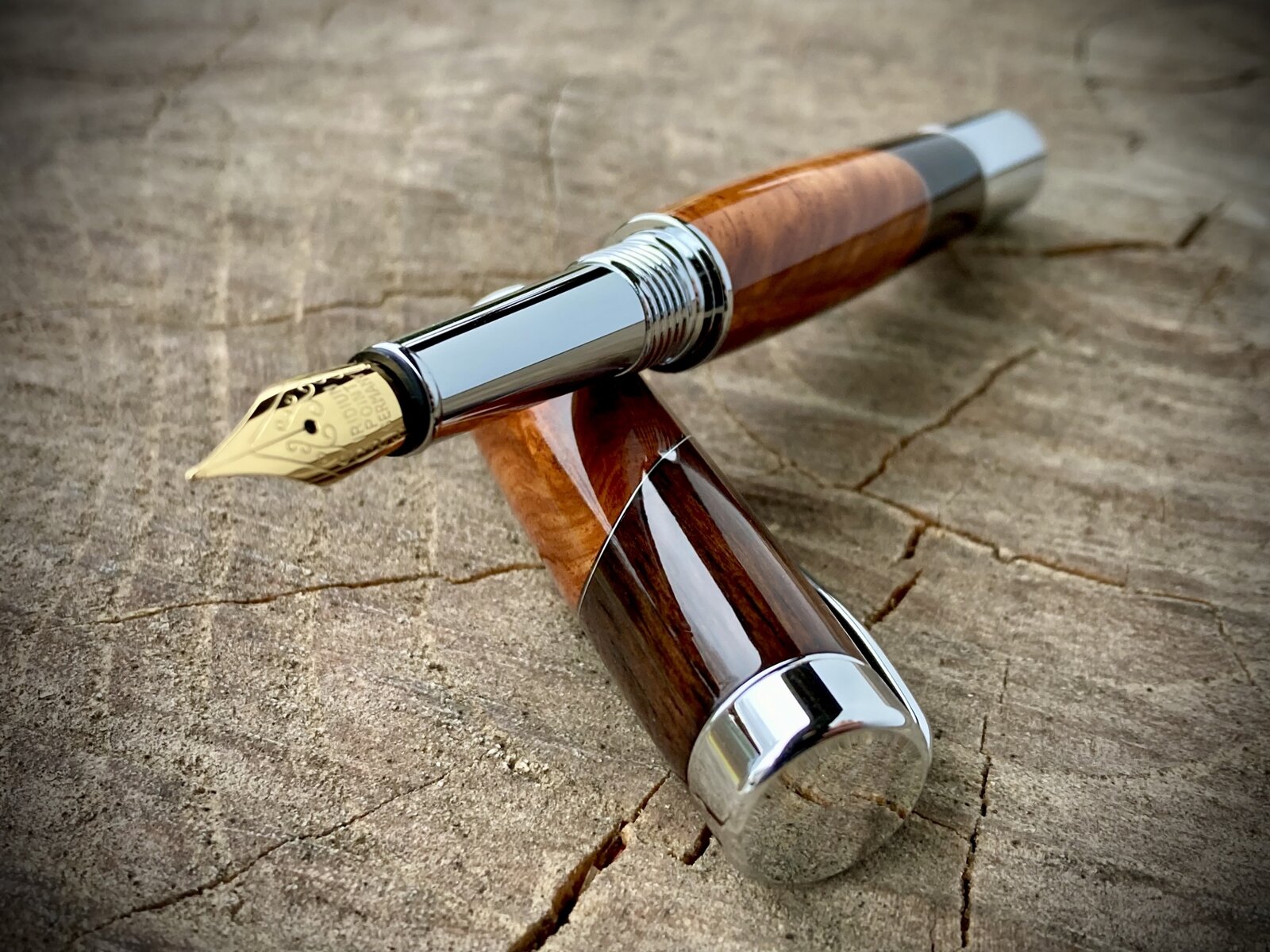 #0483 - Amboyna Cocobolo Fountain Pen 2023-12-26 004 (1920x1440).jpg