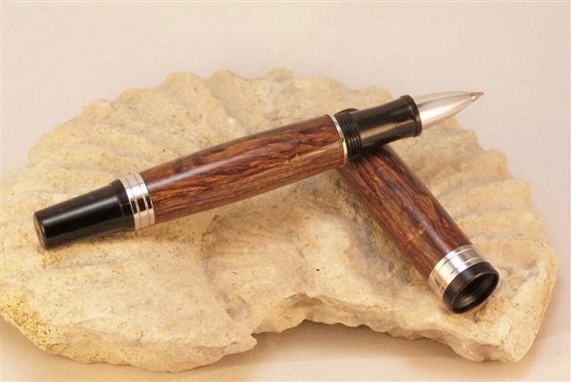 1118232120_Birdsyes%20Cocobolo%20Rollerball%20Open.jpg