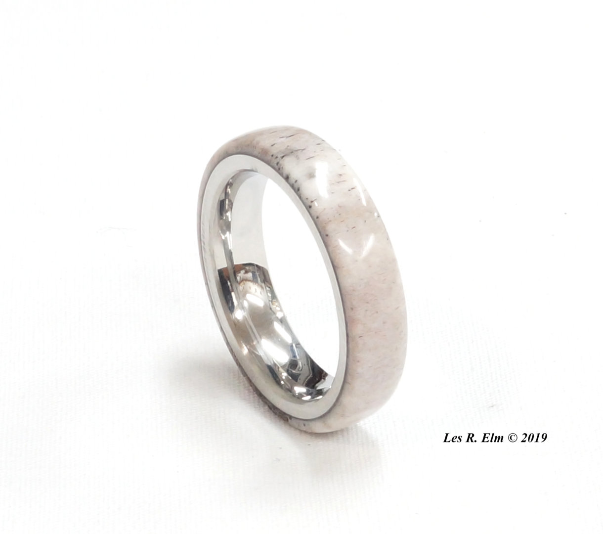17 - Deer Antler SS Size 6 X 5mm.JPG