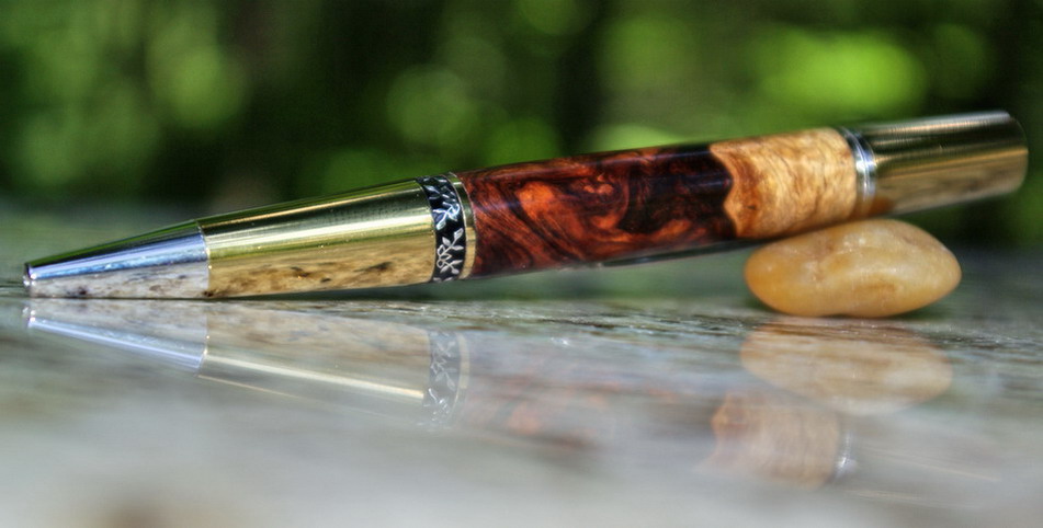 1_Aero_Honduran_Rosewood_04.jpg