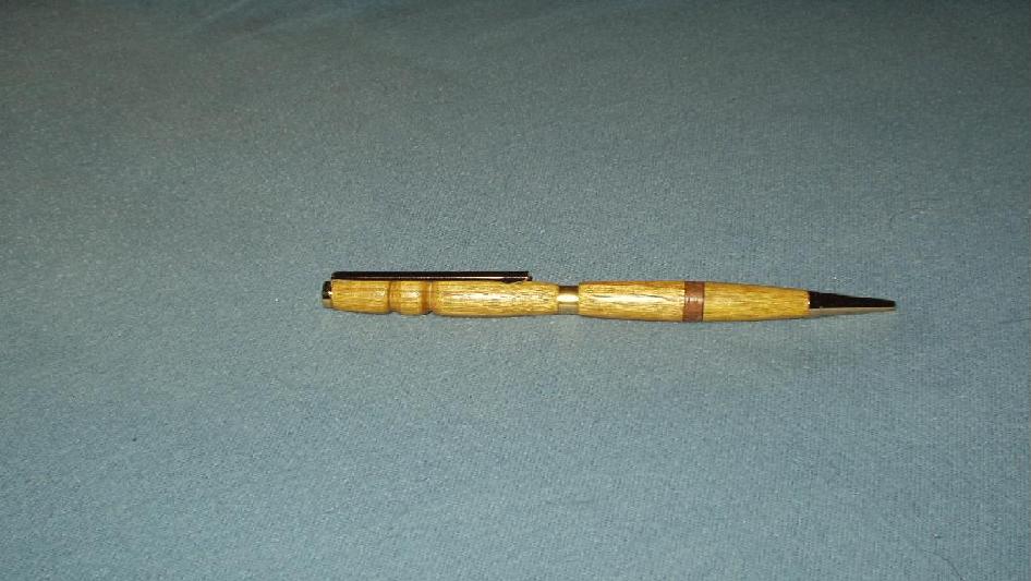 20041030234451_Canarywood%20Pen.jpg