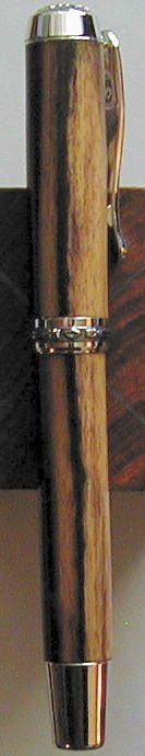 20041220163650_blkwhteb_jrstmn-1.jpg