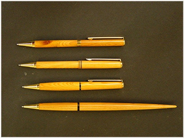 2004122823935_Pen-1-1.jpg
