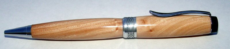 200510171540_pen.jpg