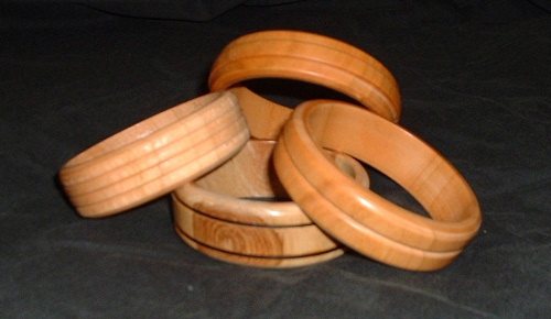 20051018234554_bracelets%203.jpg