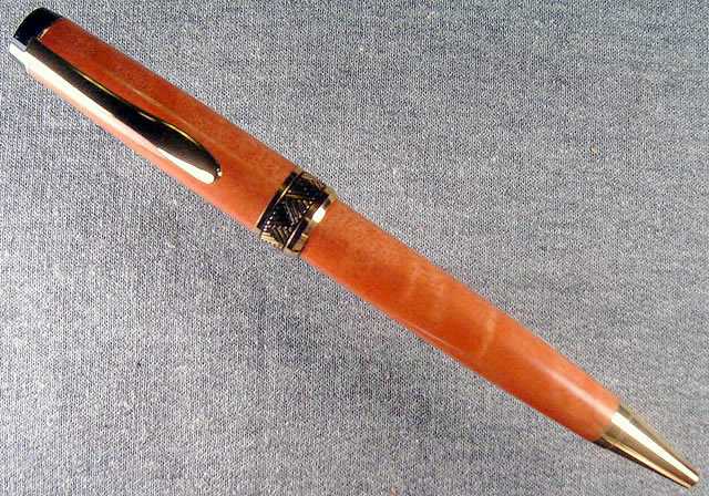 2005102013150_perfectTN_redgum.jpg