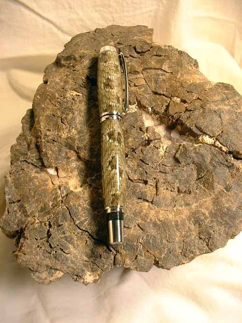 2005102623626_snakerockweb.jpg