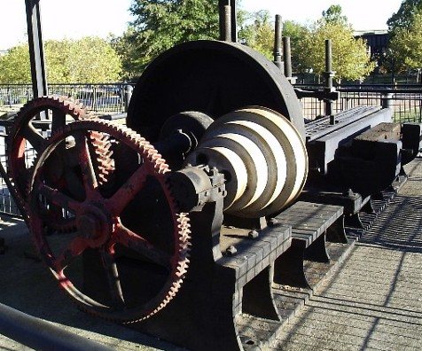 200511124651_Cannon%20Lathe%20-%20small.jpg