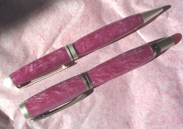 200512620938_pair%20pink%20pens.jpg