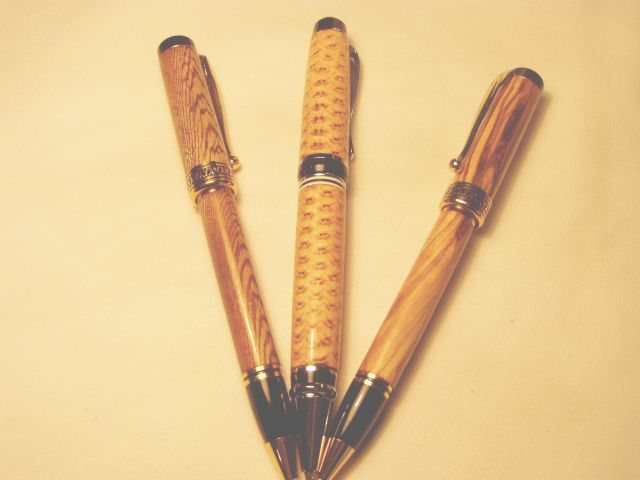 20053213565_trio.jpg