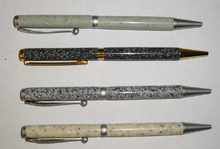 200532332916_pens.jpg