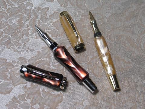 20053613014_FunkyPen3.jpg