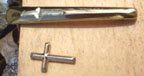 2005415182147_clip%20cross.jpg