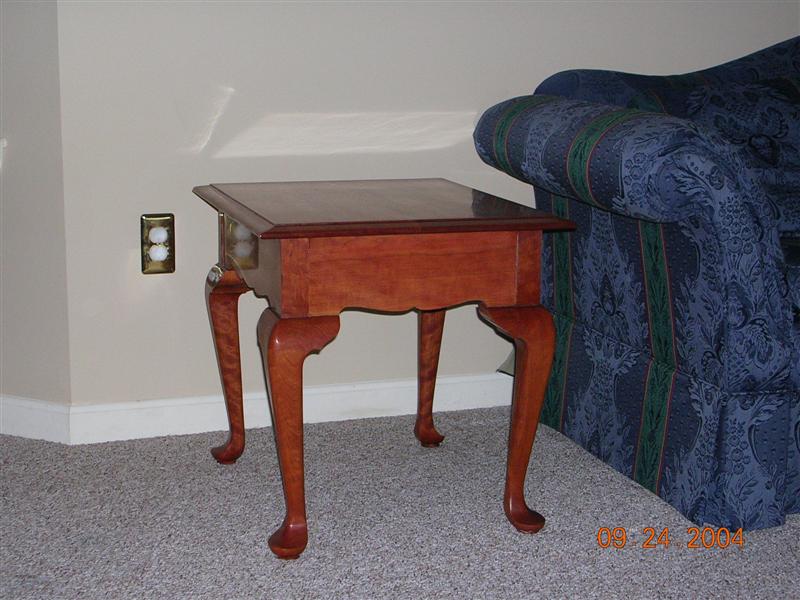 200542614349_endtable.jpg