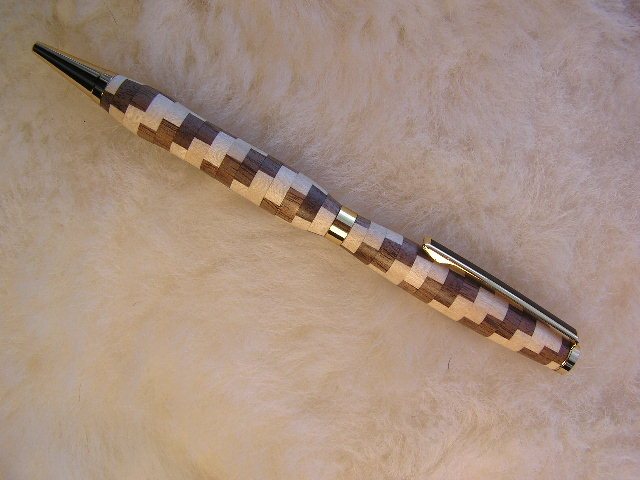 200551224826_pens%20012.jpg