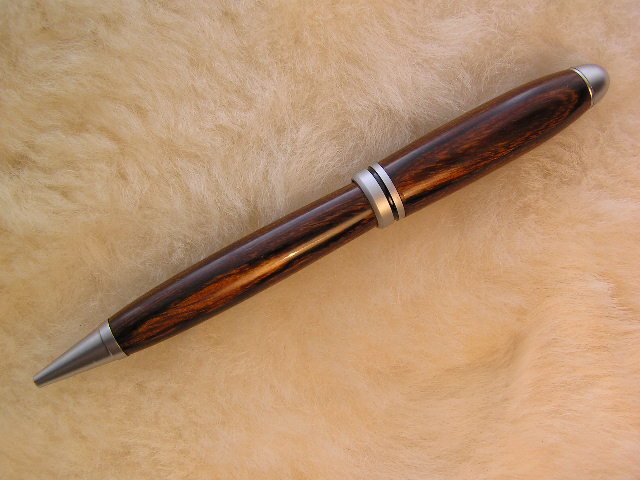 200551225212_pens%20016.jpg