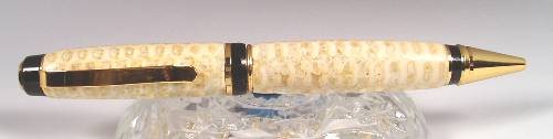 200556161841_cigar%20white%20corn%20cob.jpg