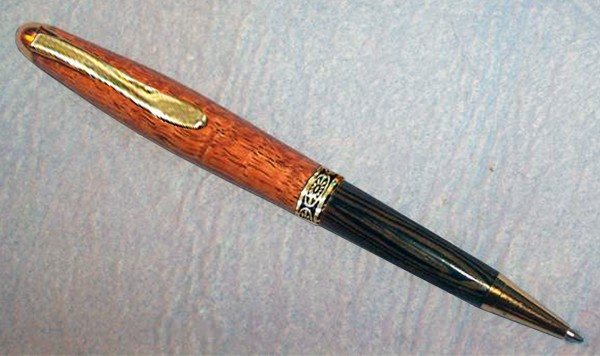 2005614133427_EaglePen.jpg