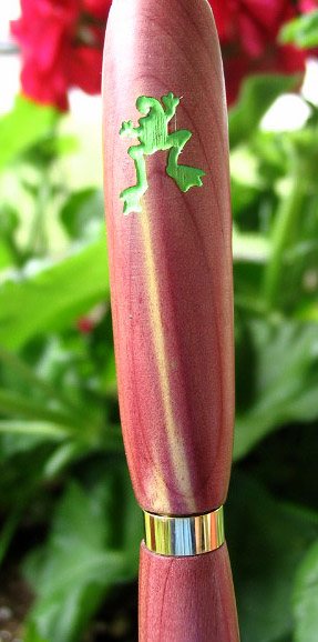 200563205151_frog4.jpg