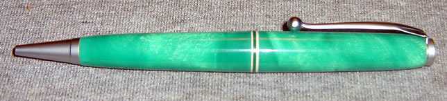 200592341039_SL_emrldgrn_acrylace.jpg