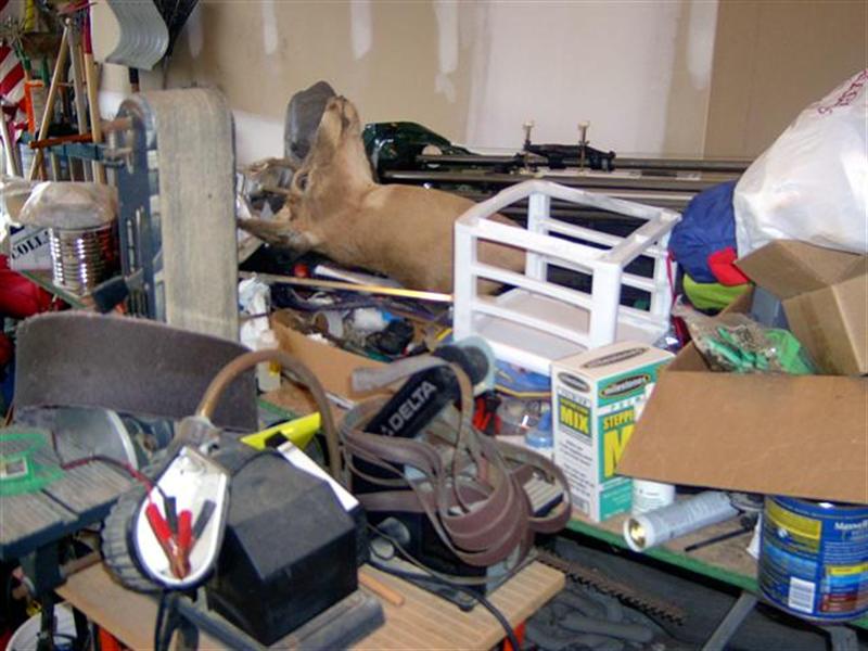 2005925163116_clutter2.jpg