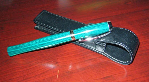 20061021152058_pen2.jpg