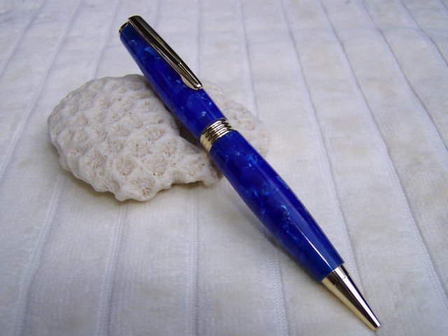 20061022145534_Acryl_blue.jpg
