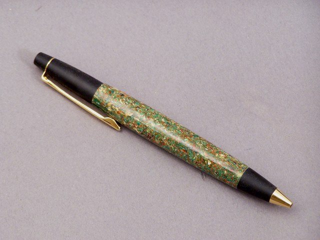2006110234521_one%20trashy%20pen.jpg