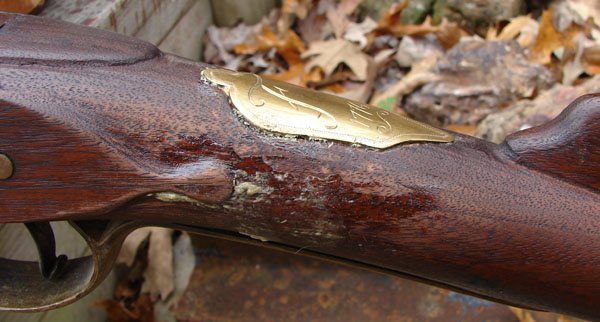 2006111191940_BB%20glue.jpg