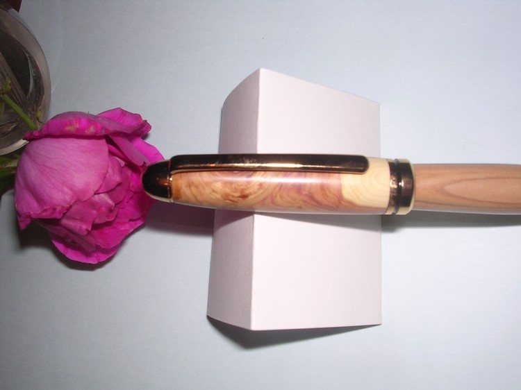 2006113185852_designeR%20lilas%204.jpg