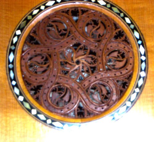 2006115448_Strad-Guitar-0013.jpg