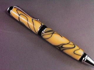 200611555421_blkylwcigar.jpg