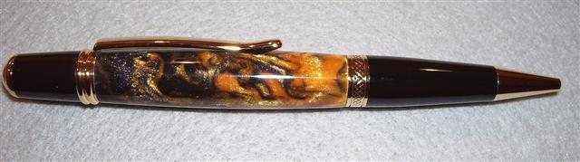 200612103417_Sierra-black-gold-a.jpg