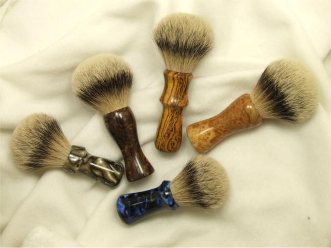 2006121043559_shave%20brushes.jpg