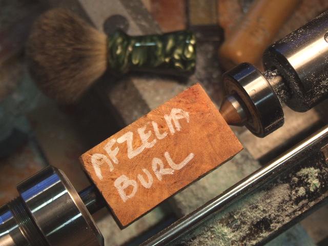 20061212183346_shave_mounted.jpg
