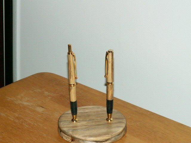 2006121231148_spalted%20myrtlewood%20pen%20set.jpg