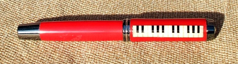 20061217185455_elton.jpg