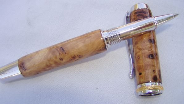 2006122012258_leafless%20ballart%20burl2.jpg