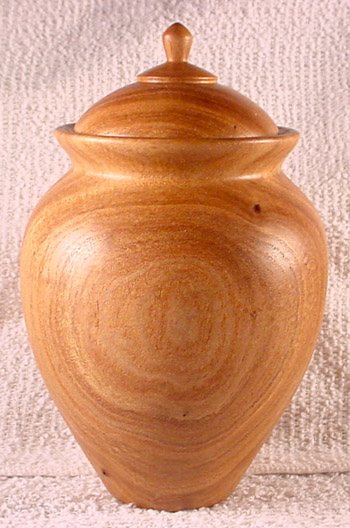 200612543920_elm-vase_no-foot_lid.jpg