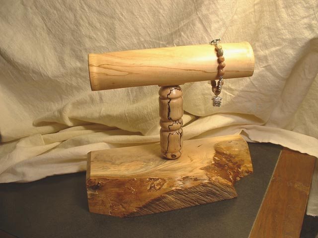 20061613738_braceletdisp2.jpg