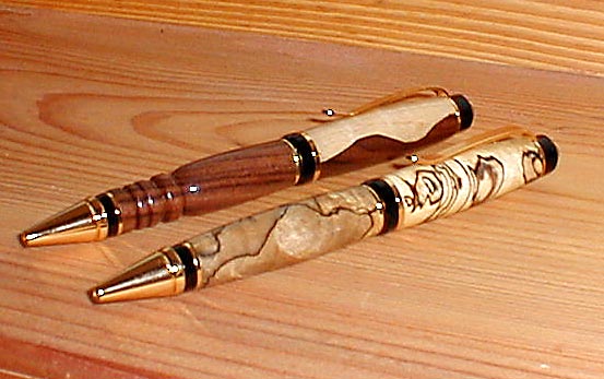 20062151224_pens%20029_edited.jpg