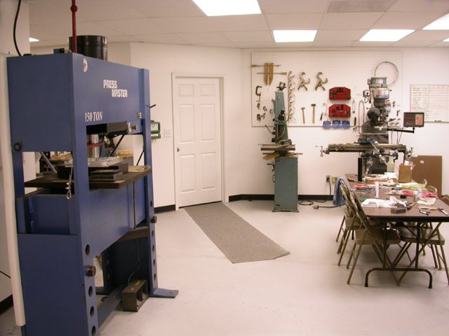 2006519142226_Pressinshop.jpg