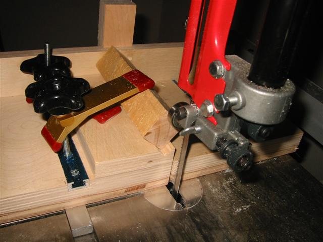 200653104513_jig1.jpg
