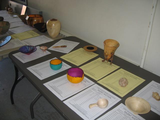 20066225834_pr_silentauction.jpg