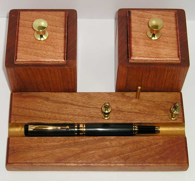 200676215019_penholder2.jpg