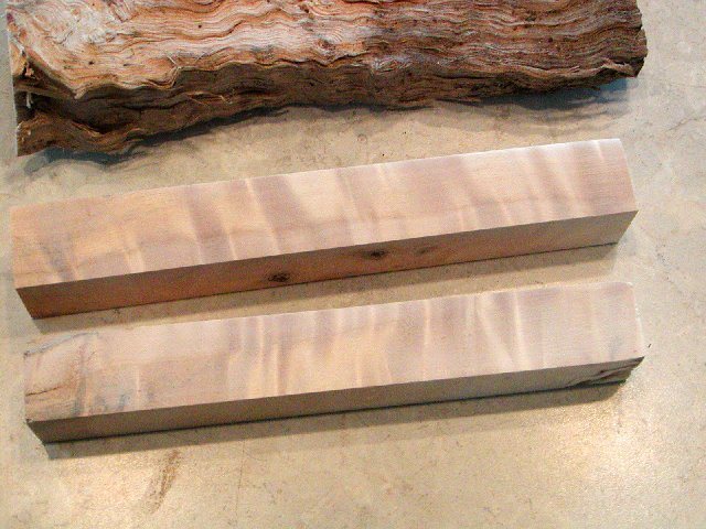 200683223414_Mystrey%20wood.jpg